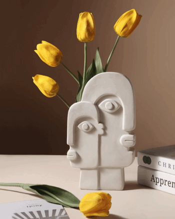 Swarnamala Vase Gift Hamper