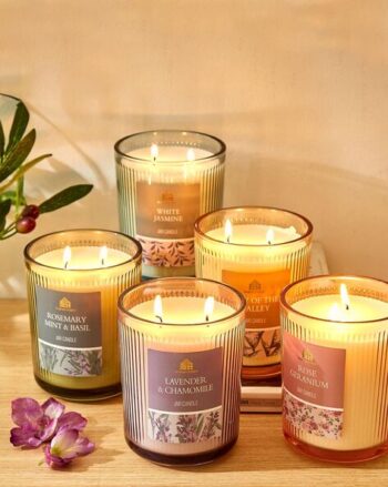 Utopia Lavender and Chamomile Scented Jar Candle